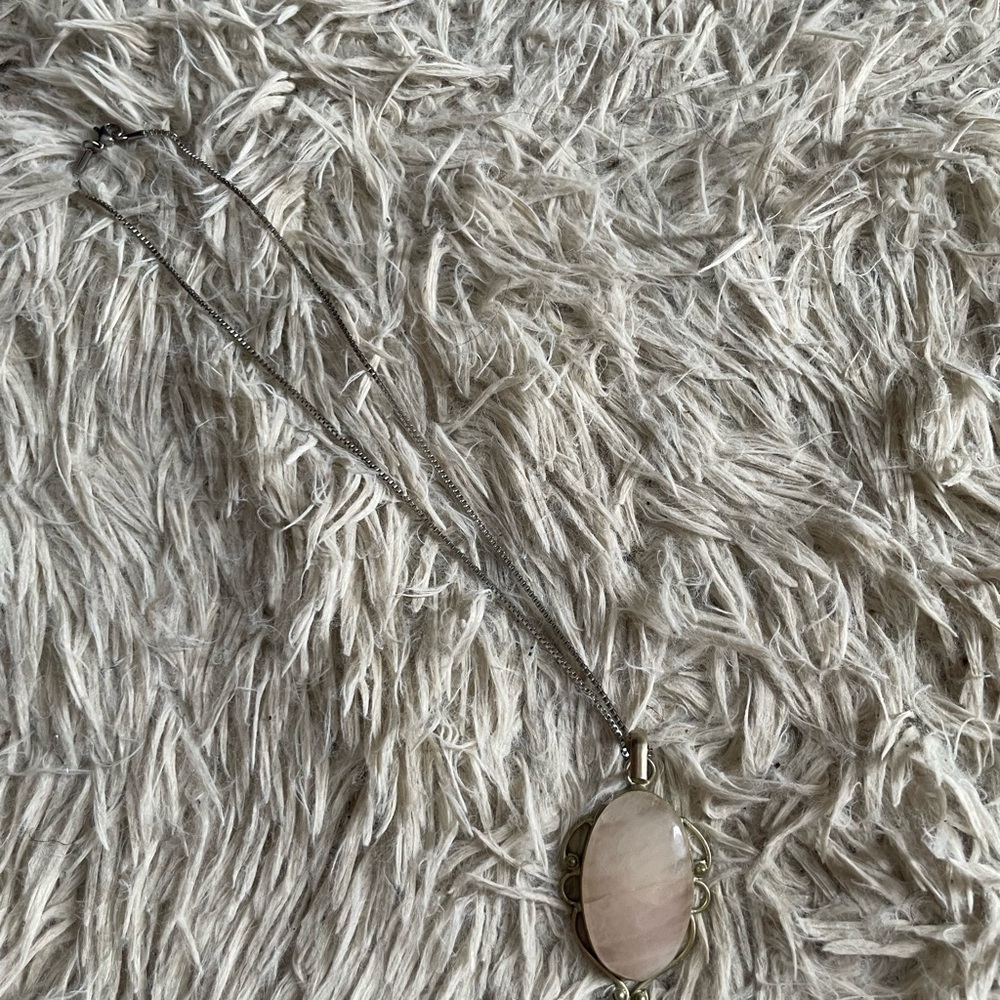 Elegant Silver and Pink Pendant Necklace